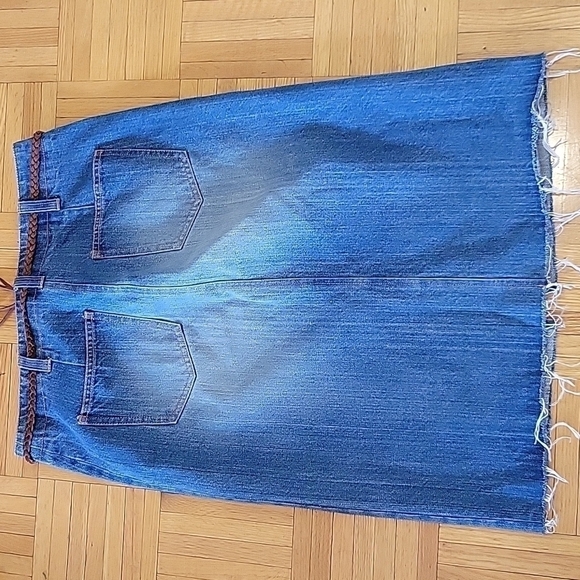 KENNETH COLE Denim Embroidered Skirt US 6 - Picture 3 of 5